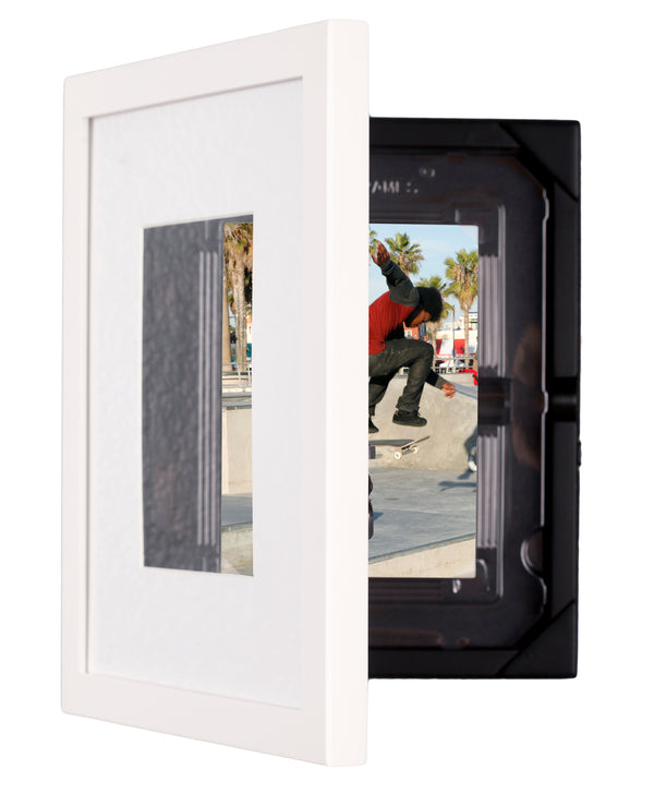 Dynamic Duo White - Frames2U